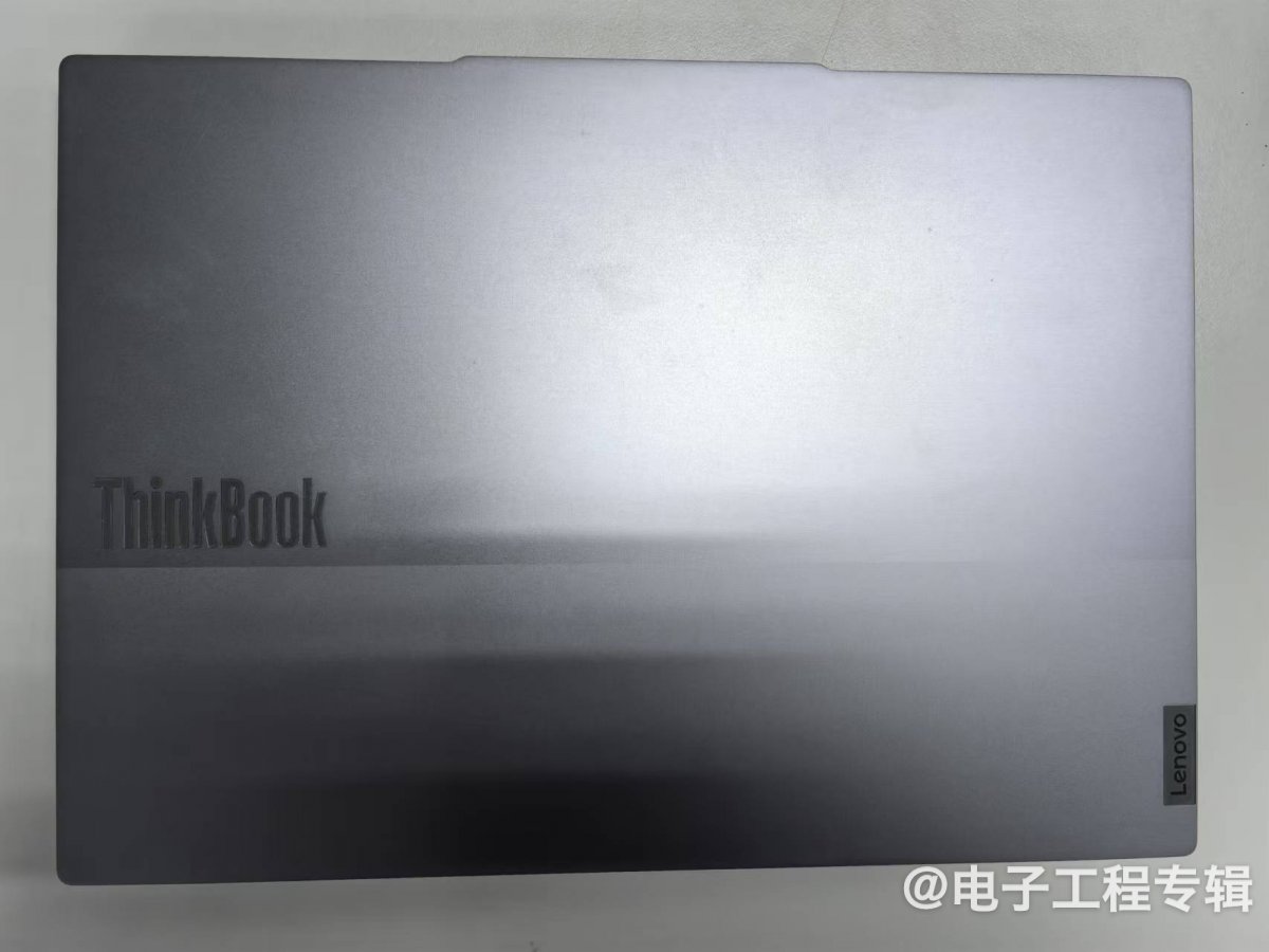 当代轻薄本拆解：探究异构+chiplet处理器的笔记本内部(图1)