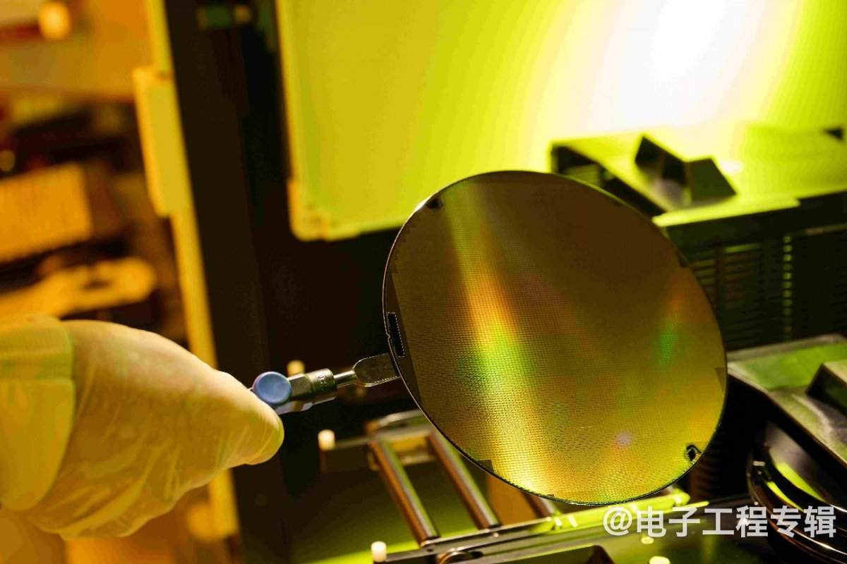 宽禁带材料推动未来技术的半导体研究与制造(图2) 宽禁带材料推动未来技术的半导体研究与制造(图2)