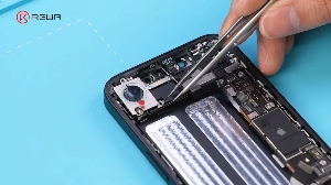 拆解苹果iPhone 16e,入门机王者还是智商税?(图3) 拆解苹果iPhone 16e,入门机王者还是智商税?(图3)