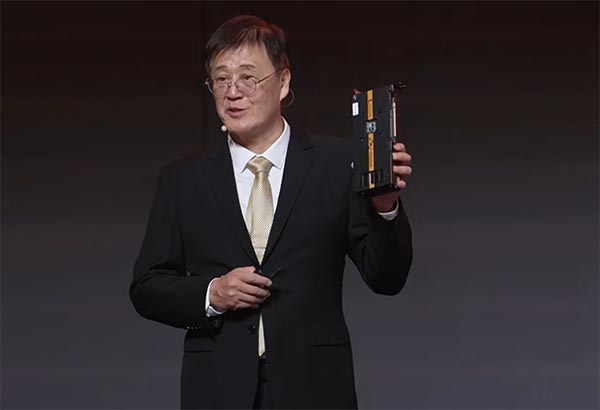 国产显卡里程碑!砺算科技AWE重磅发布四款GPU,打通消费与专业市场(图3) 国产显卡里程碑!砺算科技AWE重磅发布四款GPU,打通消费与专业市场(图3)