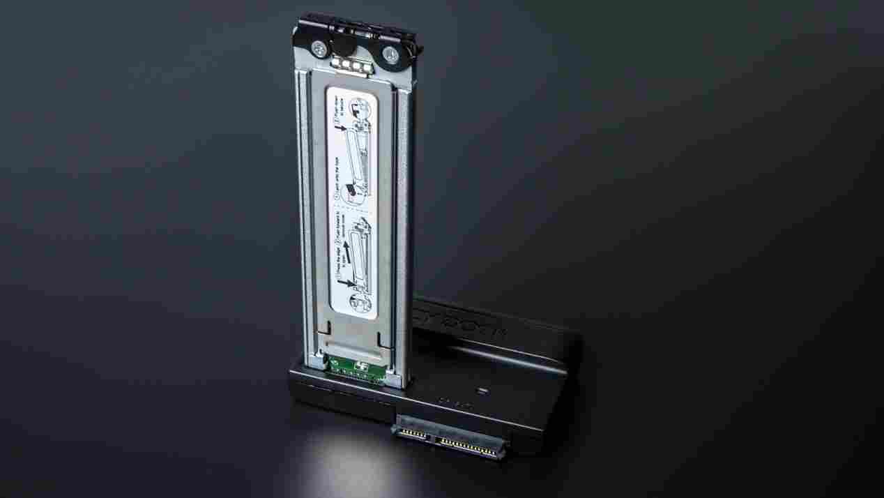 移动办公党直接封神!ICY DOCK MB104U-1SMB R1:揣进口袋的双接口存储转接利器(图5) wKgZPGnGKVSALLoyAAiIV-VoPxk633.png